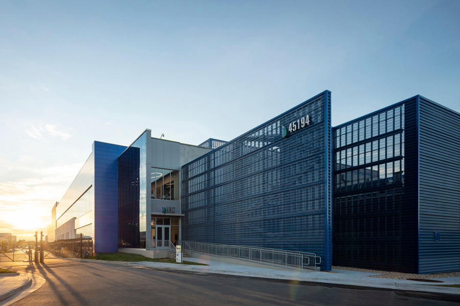 Exterior of Vantage Data Center VA22
